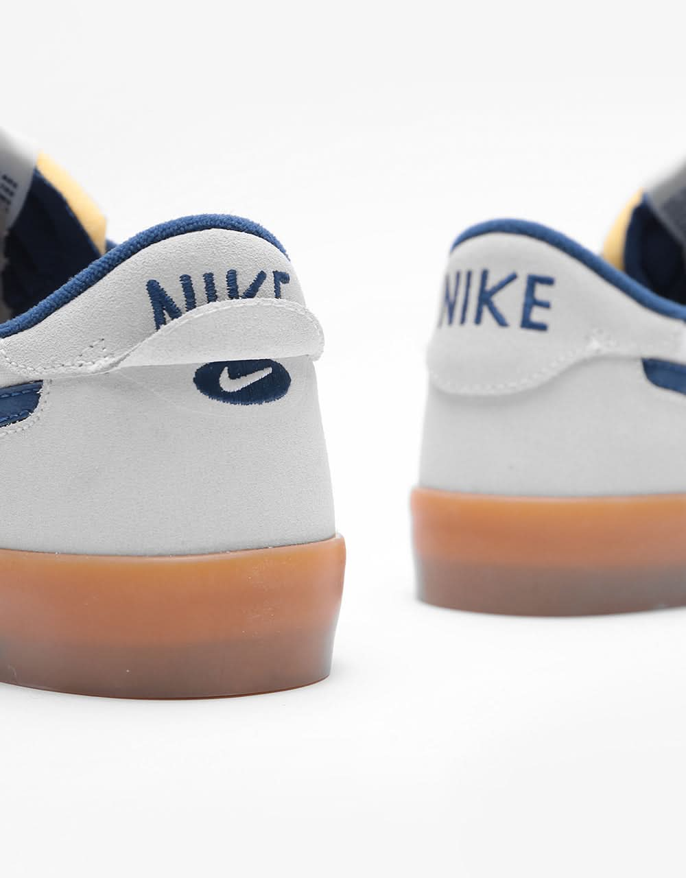 Nike SB Heritage Vulc Skate Shoes - Summit White/Navy-White-Gum Light Brown