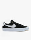 Nike SB Zoom Blazer Low Pro GT Skateschuhe – Schwarz/Weiß-Schwarz-Gummi Hellbraun