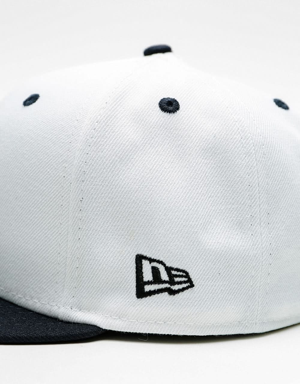 DC Empire Fielder Snapback Cap - White