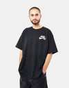 T-shirt Nike SB con logo - Nero/Bianco