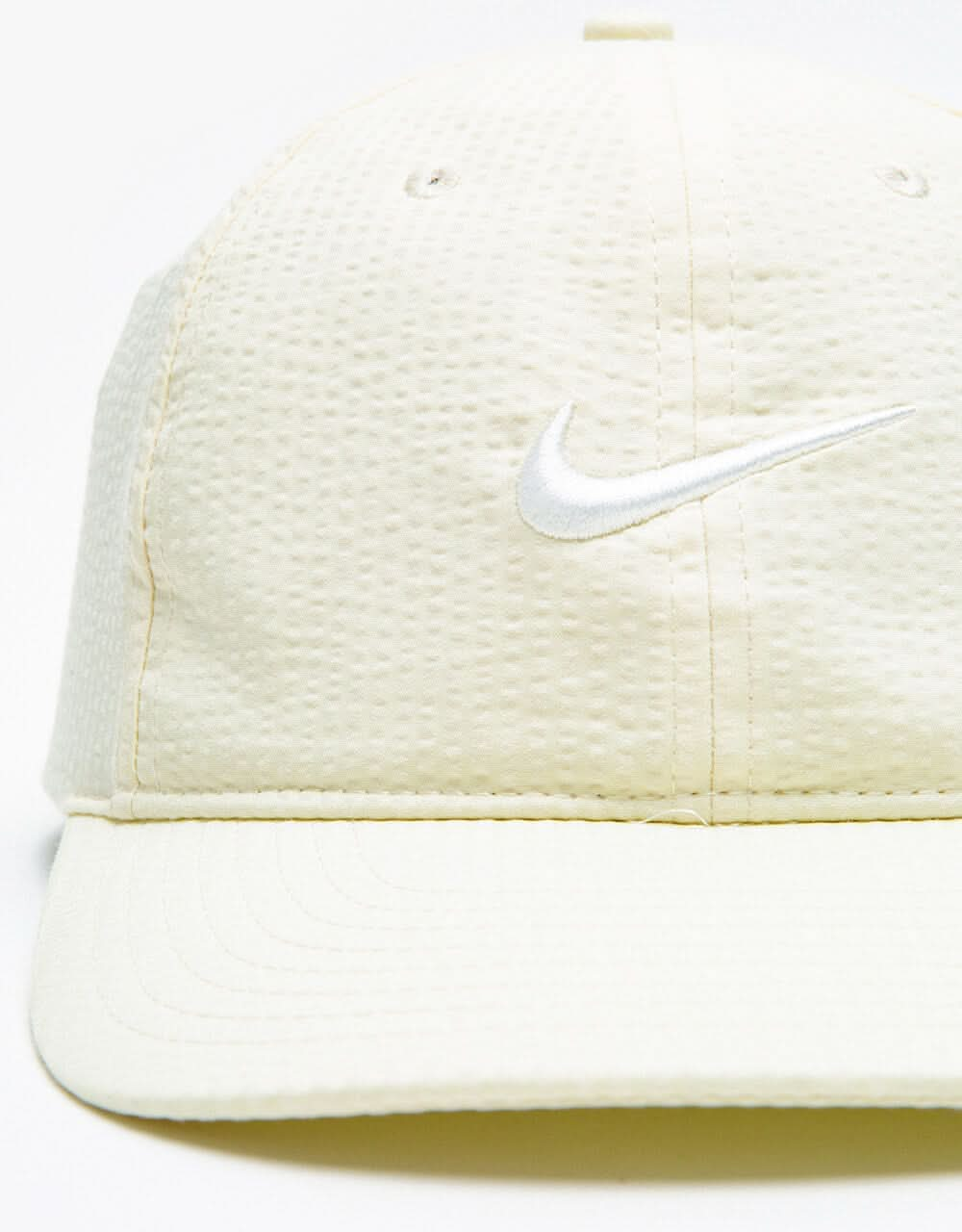 Nike SB H86 Seersucker Flatbill Snapback Cap - Coconut Milk/White