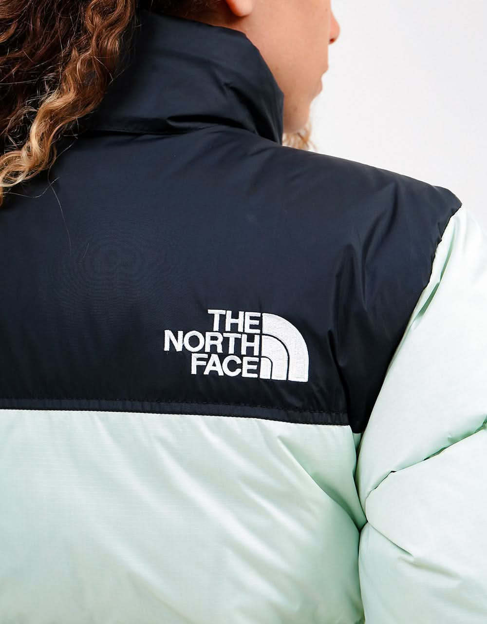 The North Face Womens 1996 Retro Nuptse Jacket - Green Mist