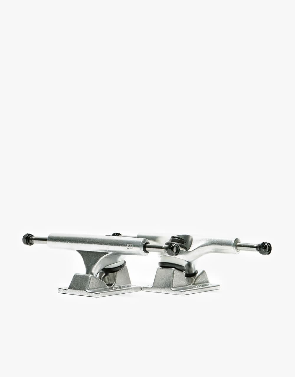 Ace 02 Low Skateboard Trucks – Poliert (Paar)