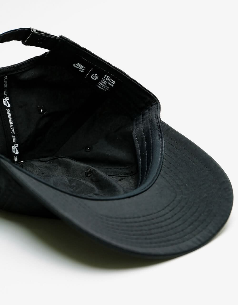 Nike SB Flatbill JDI Graphic Strapback Cap - Black/Black