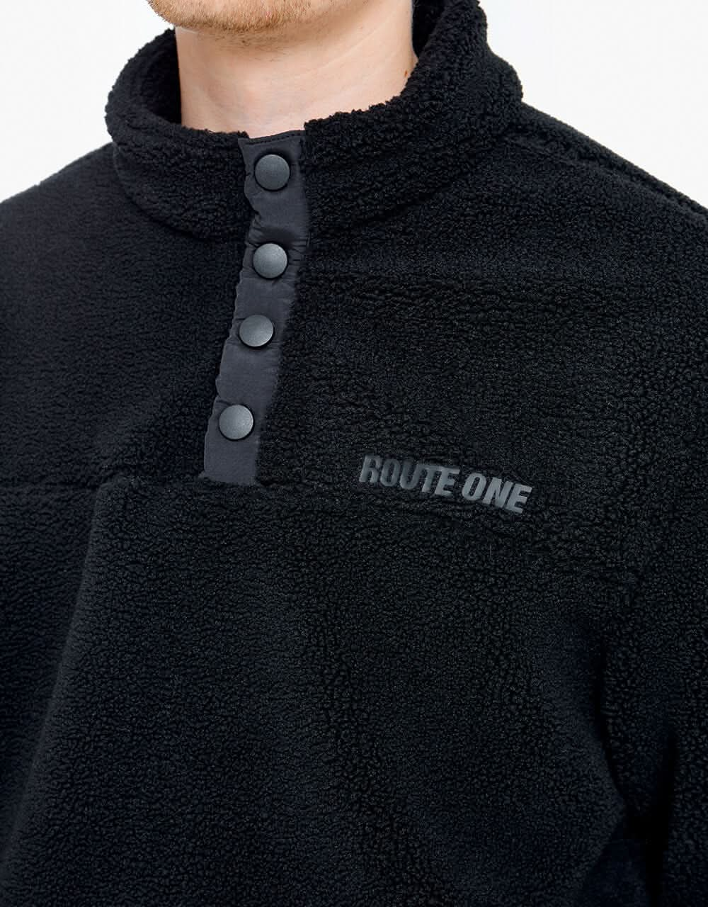 Route One Ursa Fleece - Black