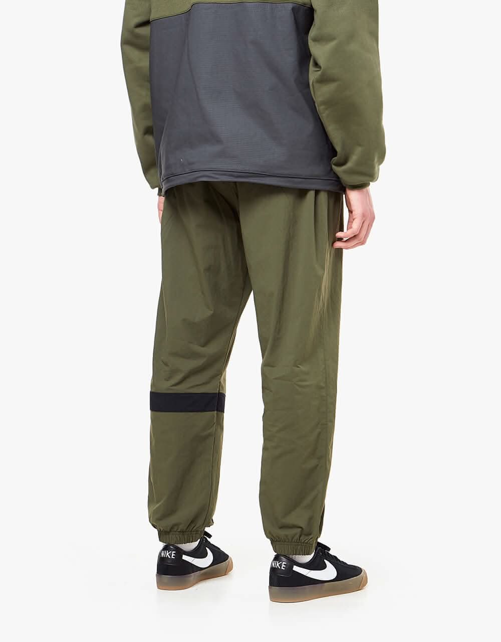 Nike SB Essentials Track Pant  - Cargo Khaki/Black