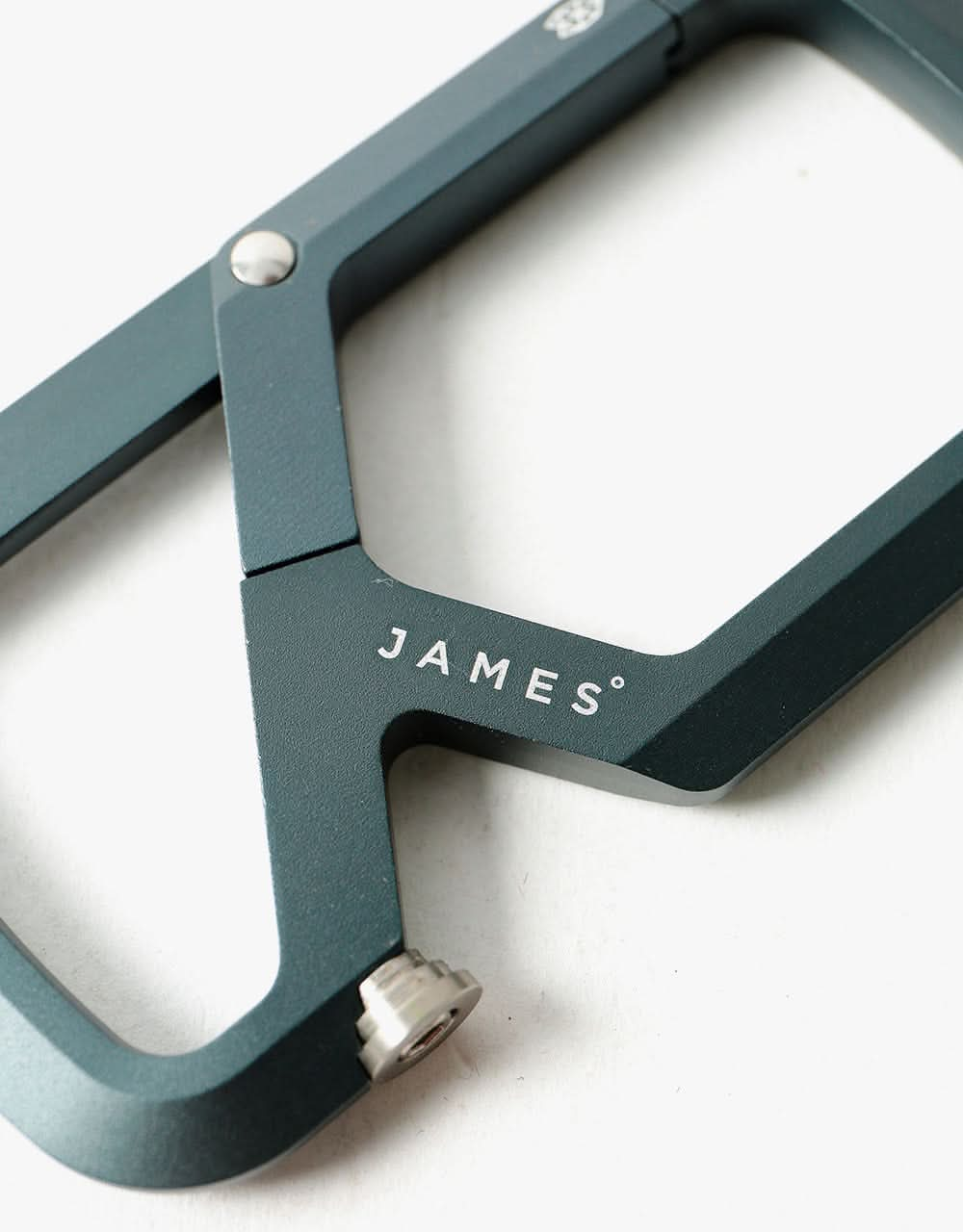 James The Mehlville 'Carabiner' Keychain - Space Grey/Stainless