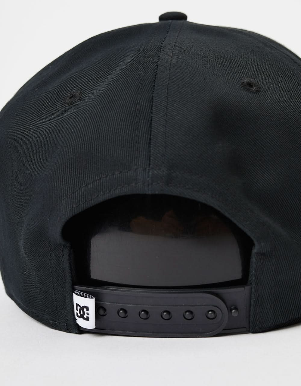 Cappellino snapback DC Logic - nero