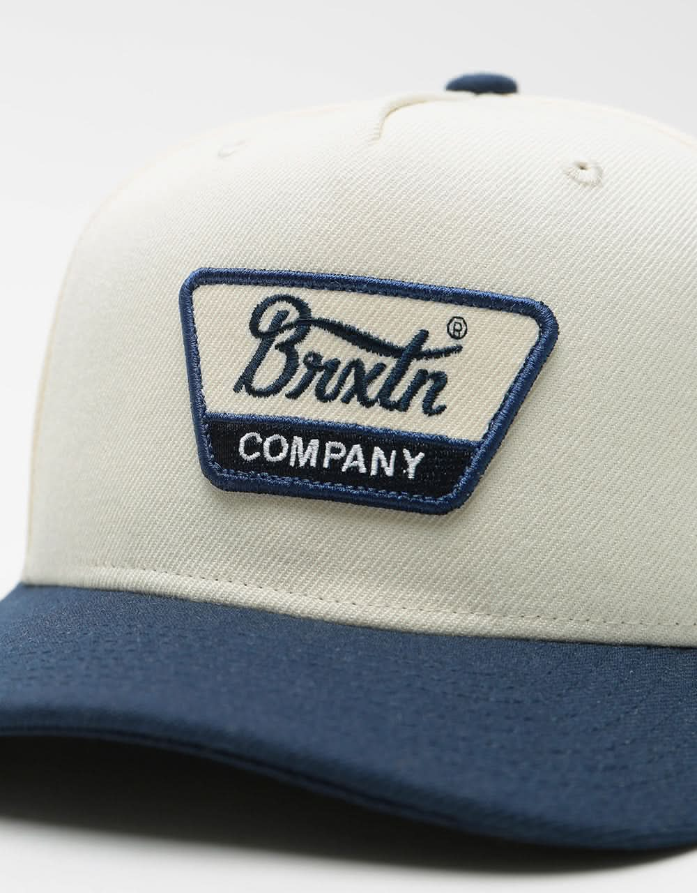 Brixton Linwood C MP Snapback Cap - Off White/Navy