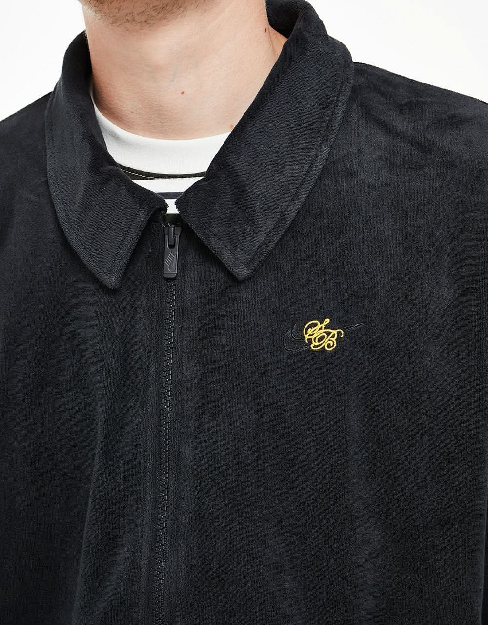 Nike SB Essentials Jacket - Black/Black/University Gold