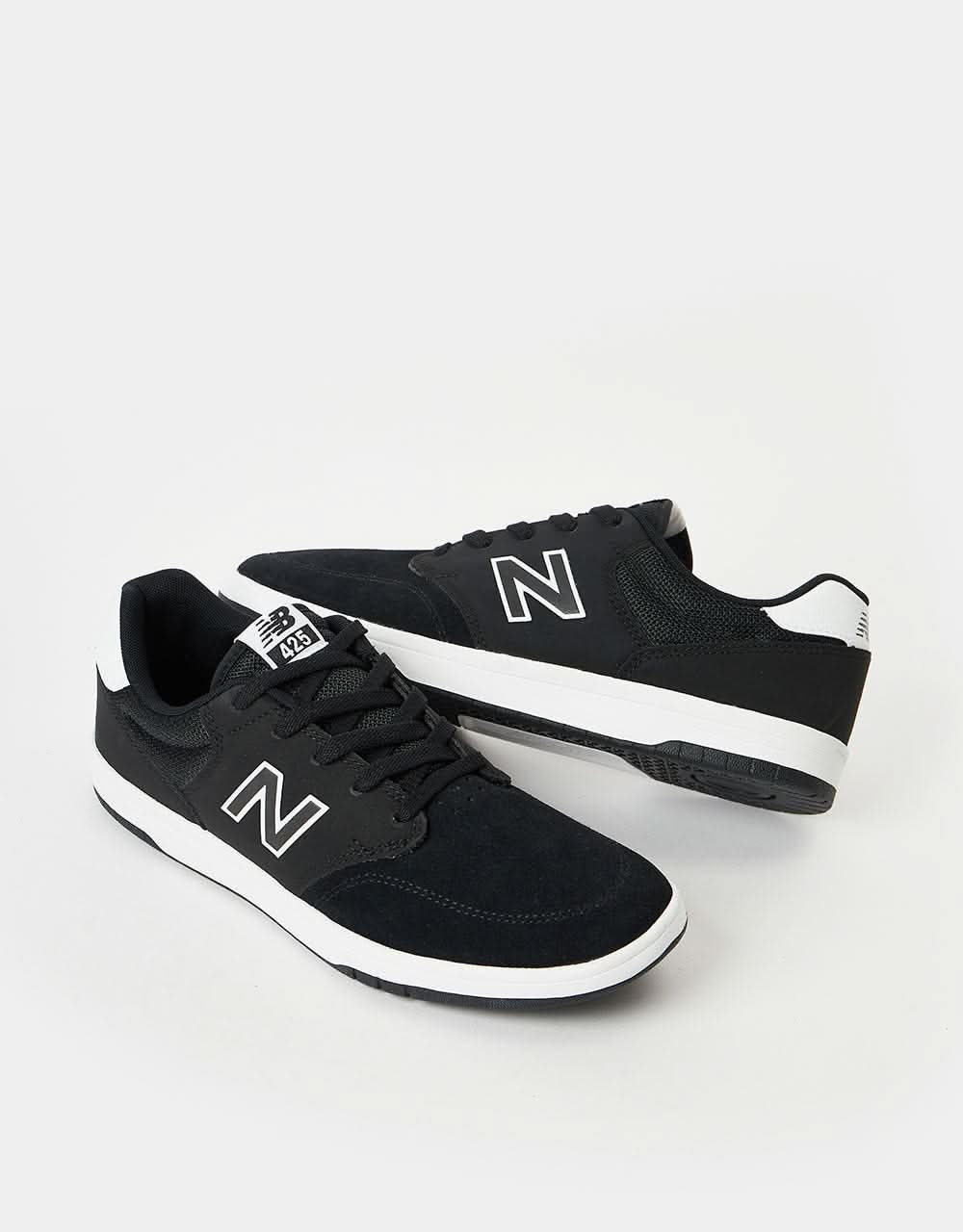 New Balance Numeric 425 Skate Shoes - Black/White