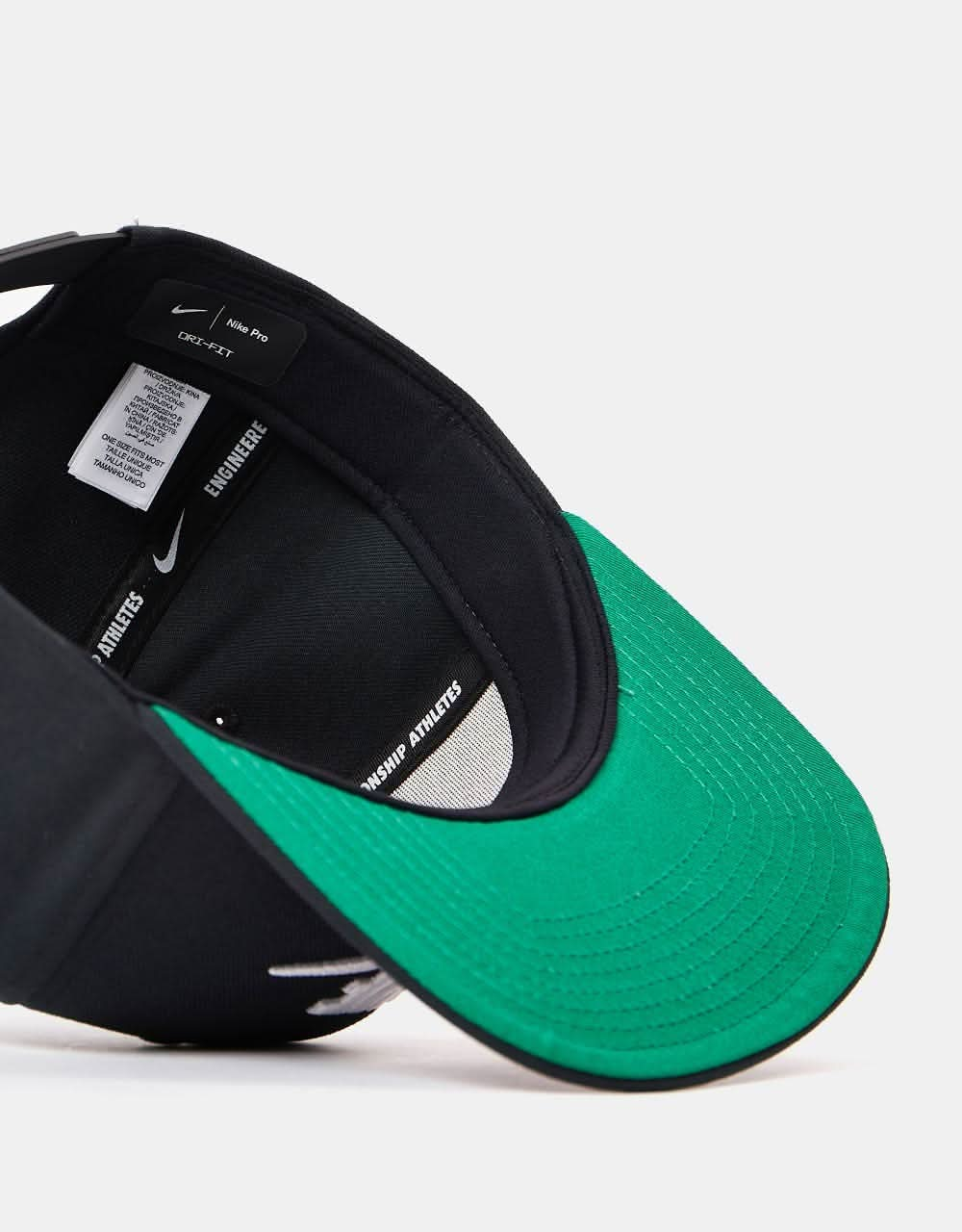 Nike Dri-Fit Pro Futura Snapback Cap - Black/Pine Green/Black/White