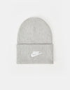 Nike NSW Futura Utility Beanie – Dunkelgrau Heather/Weiß