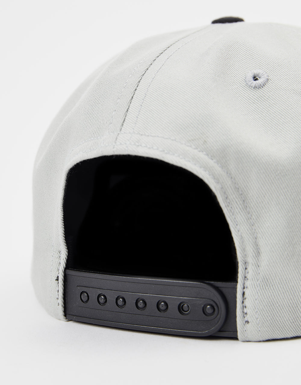 Tired Stamp 2 Tone 6 Panel Cap - Ash/Black