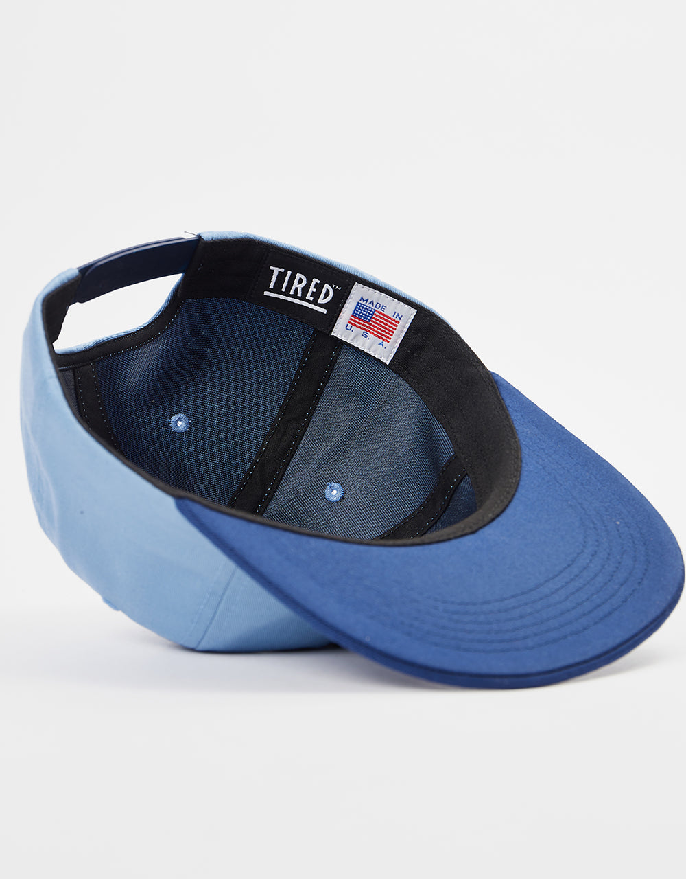 Tired Stamp 2 Tone 6 Panel Cap – Hellblau/Marineblau