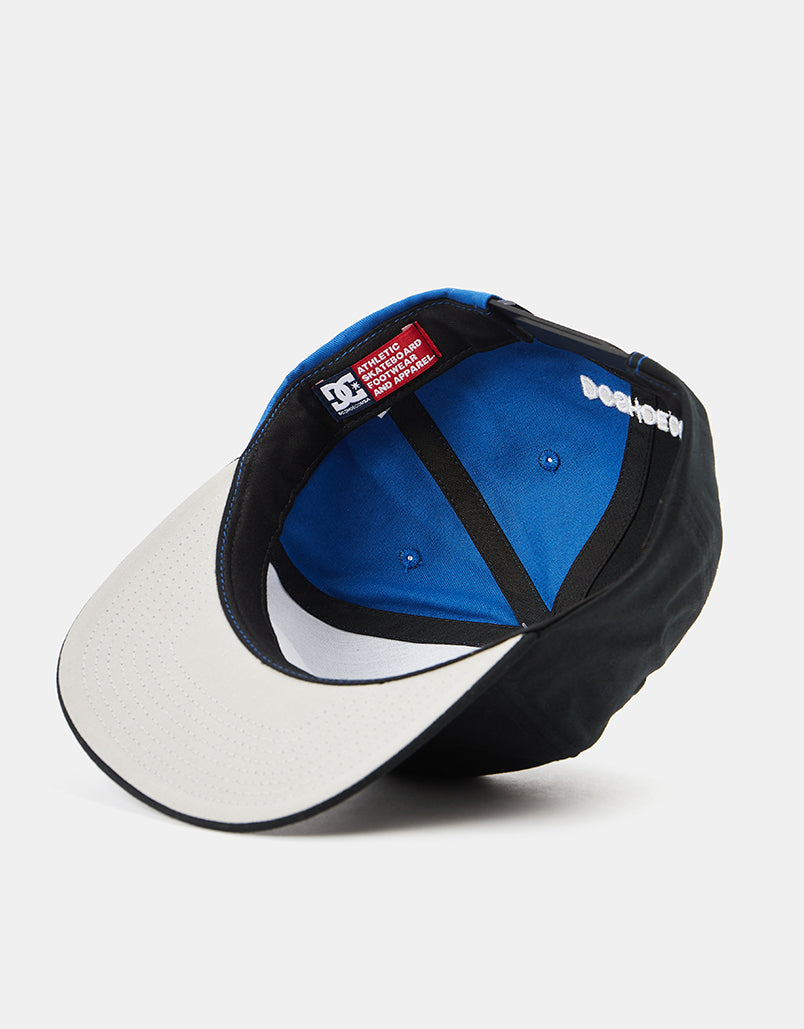 DC Shanahan Snapback Cap – Schwarz/Nautical Blue