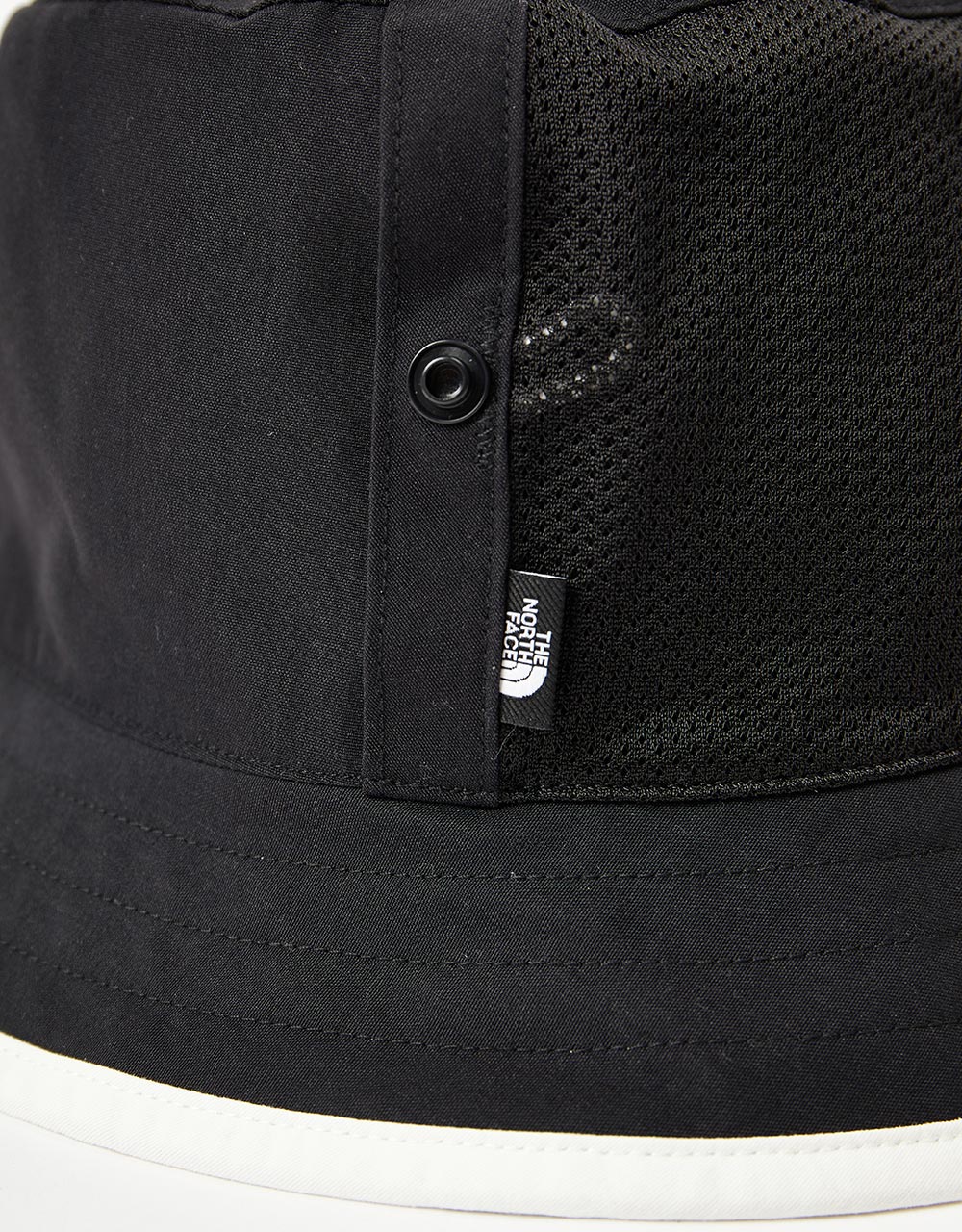 The North Face Class V Reversible Bucket Hat - TNF Black/Gardenia White