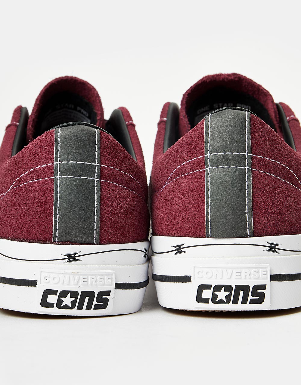 Chaussures de skate Converse One Star Pro Razor Wire - Bordeaux foncé/Noir/Blanc