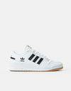 Chaussures de skate adidas Forum 84 Low ADV - Blanc/Noir/Blanc