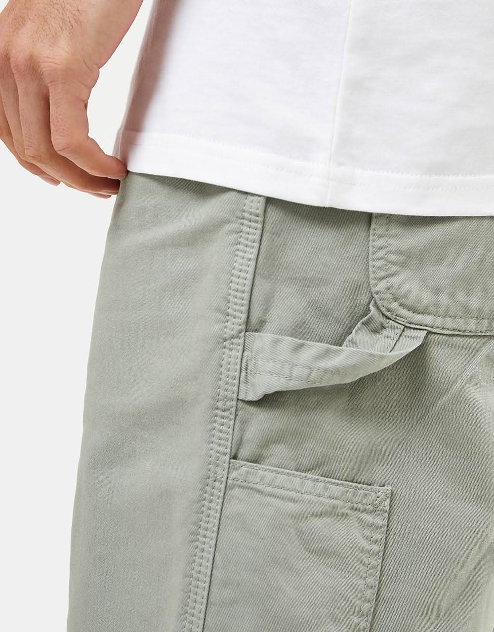 Carhartt WIP Single Knee Short – Yucca (stückgefärbt)