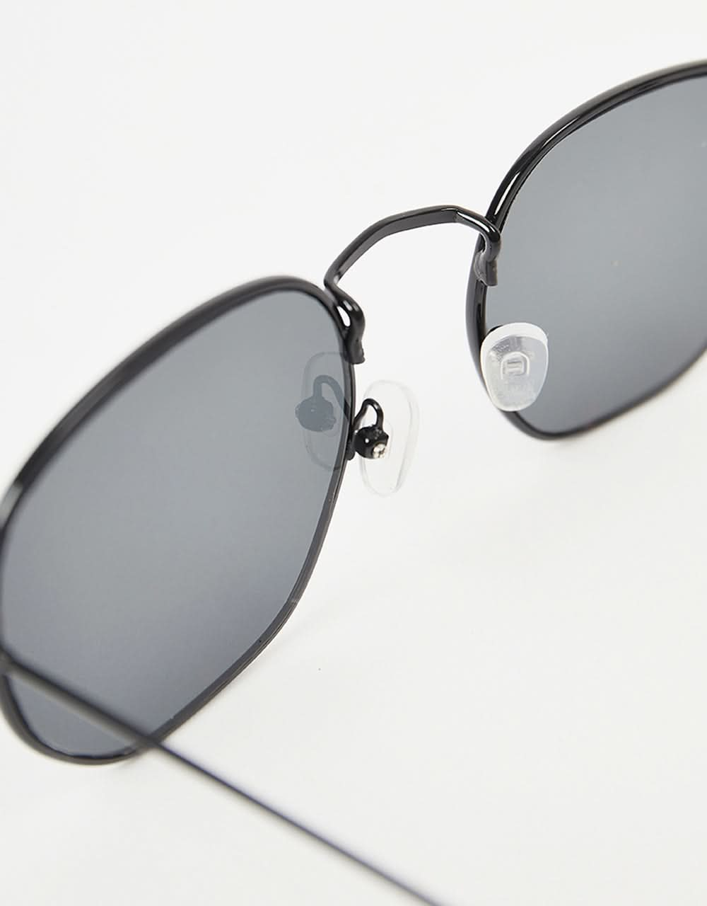 Route One Hex Sunglasses - Black (Black Lens)