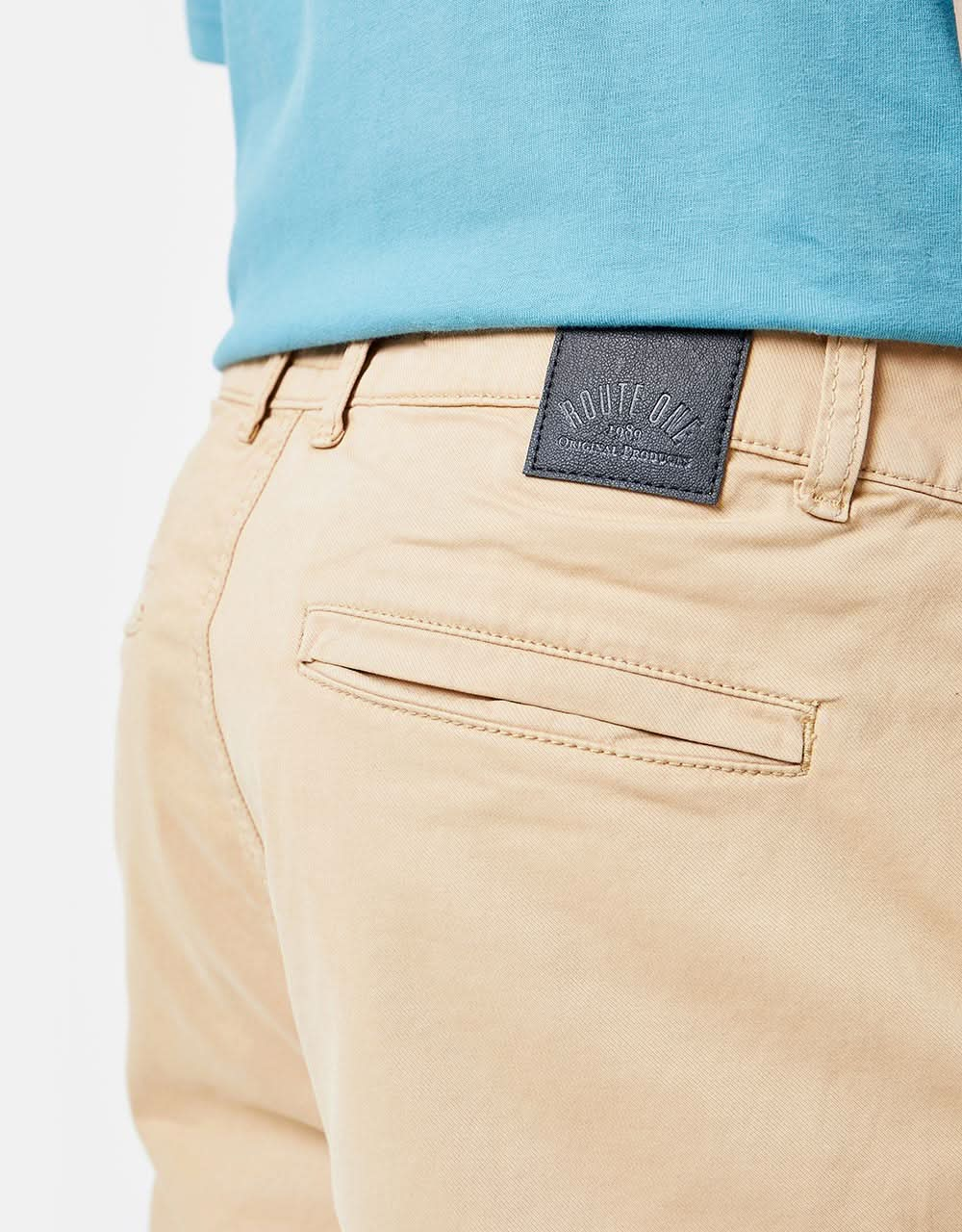 Pantalones cortos chinos Route One enrollables - Caqui